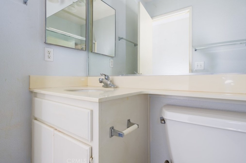 856 Bay Hill Rd, Banning CA  92220-5110 exterior