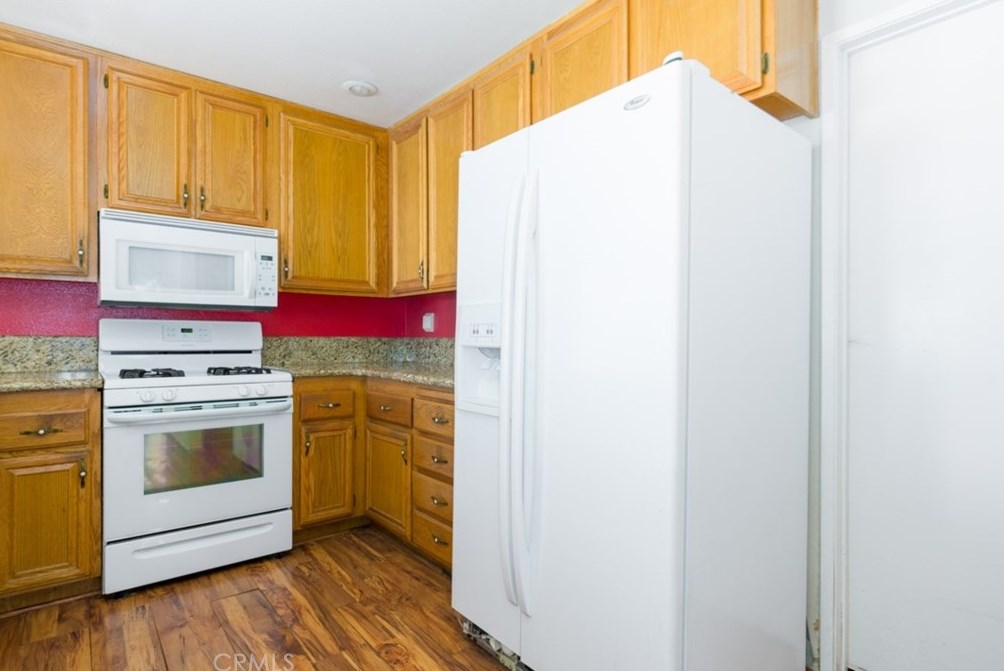 856 Bay Hill Rd, Banning CA  92220-5110 exterior