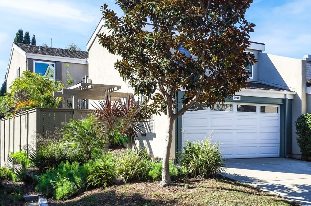 7026 Little Harbor Dr, Huntington Beach, CA 92648