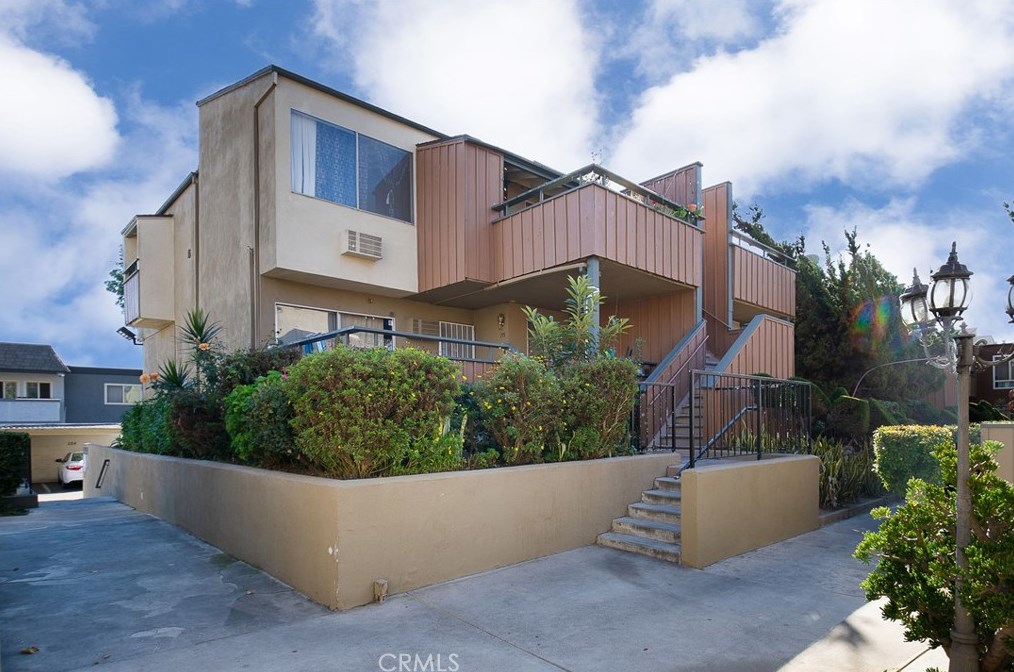 1001 W Stevens Ave #296, Santa Ana, CA 92707