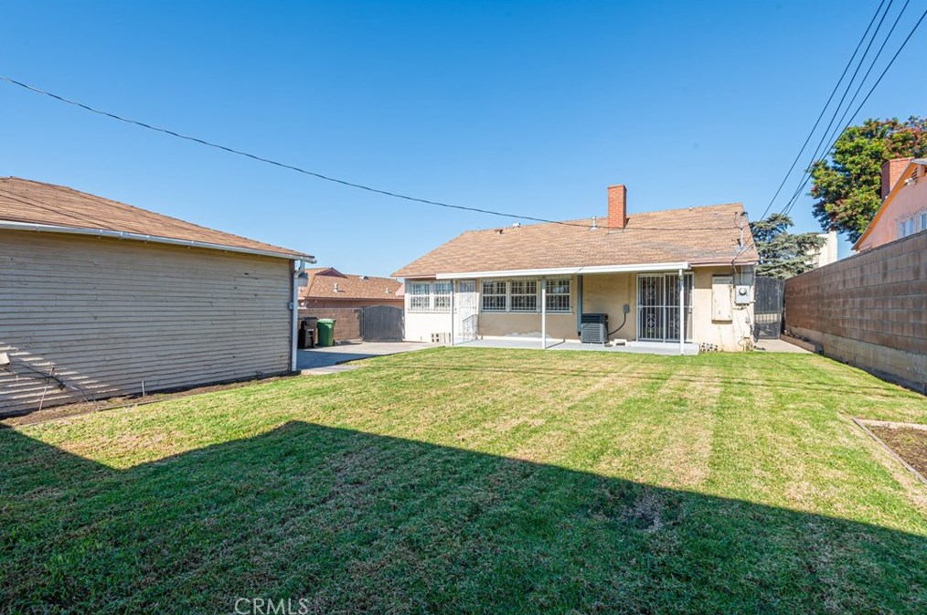 1722 108th St, Los Angeles CA  90047-4413 exterior