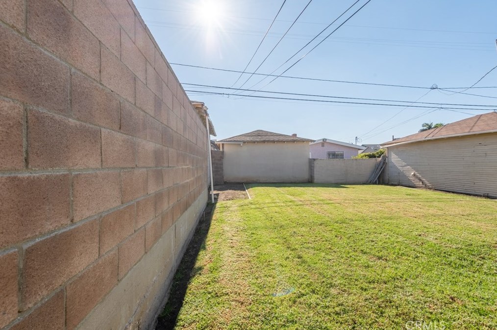 1722 108th St, Los Angeles CA  90047-4413 exterior