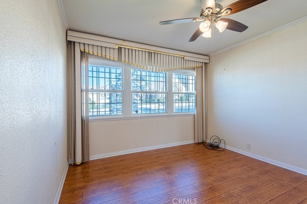 1722 108th St, Los Angeles CA  90047-4413 exterior