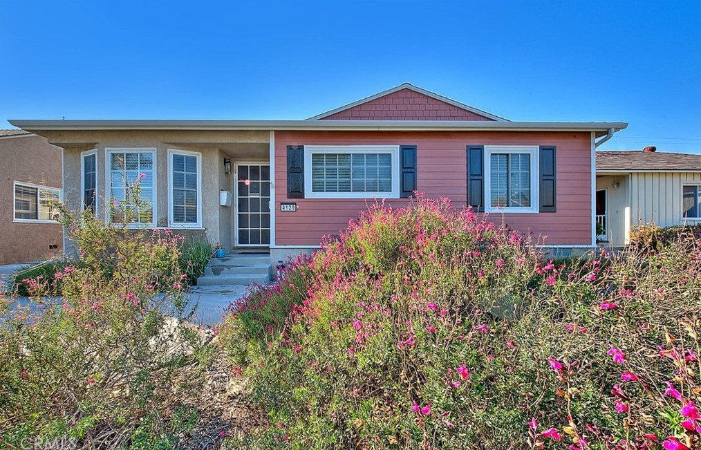 4129 Iroquois Ave, Lakewood, CA 90713-3209