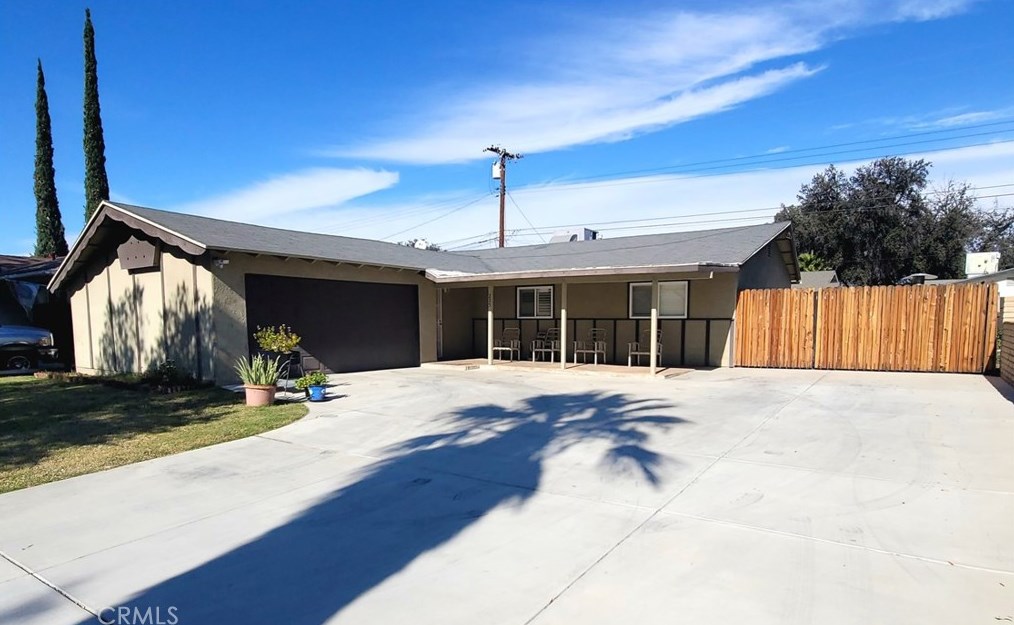 225 Doyle Ave, Redlands, CA 92374