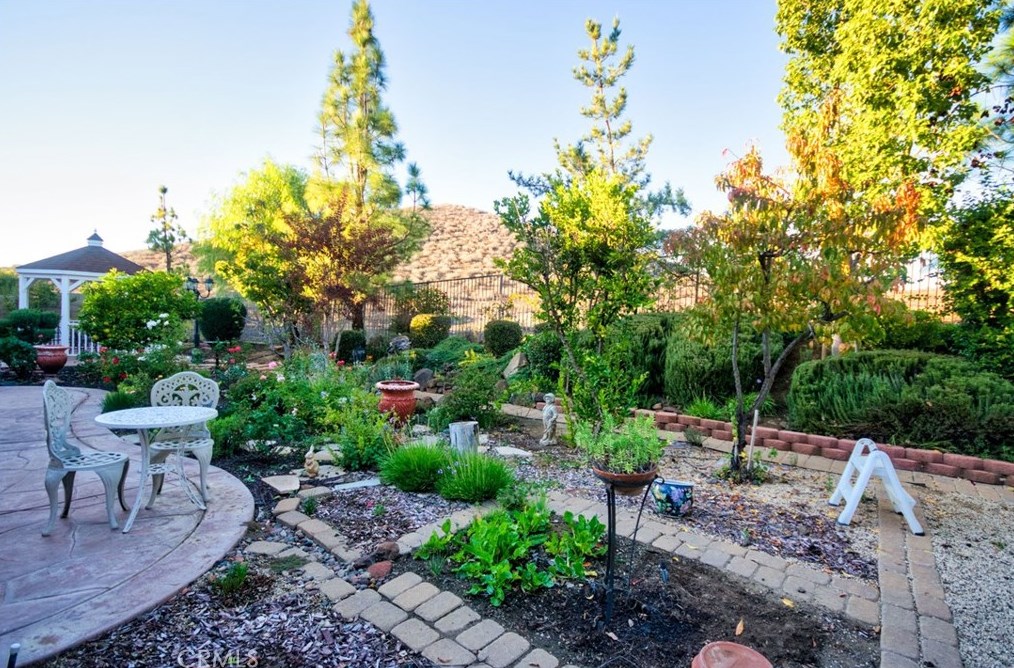 280 Monument Pkwy, Perris, CA 92570