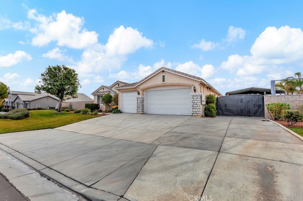 19409 Spirit Trail Dr, Perris, CA 92570