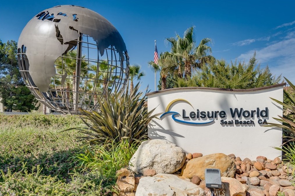 1040 Foxburg Rd #217d, Seal Beach, CA 90740