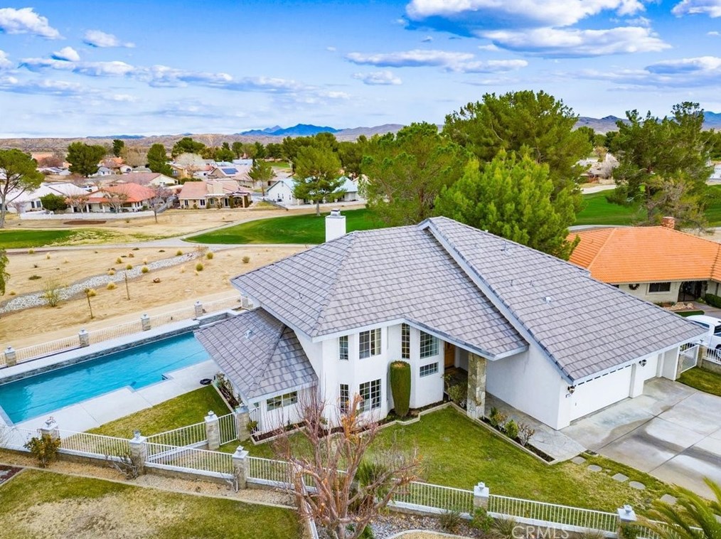 27965 Scenic Ct, Helendale, CA 92342