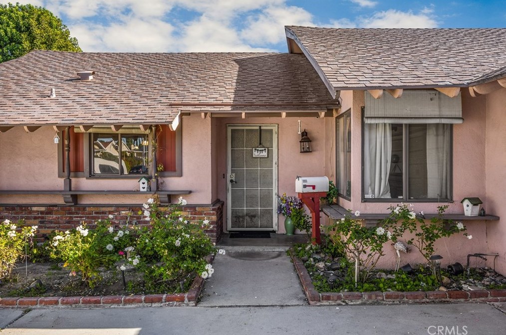 12728 Grayling Ave, La Mirada, CA 90638-2753