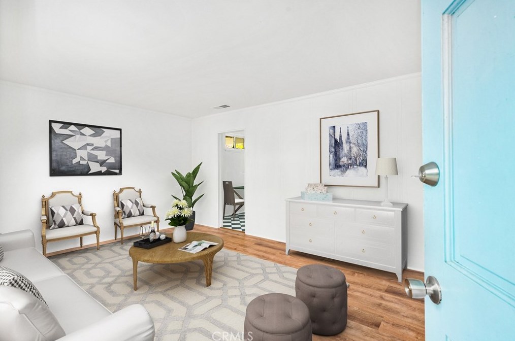 1984 Monrovia Ave, Costa Mesa, CA 92627