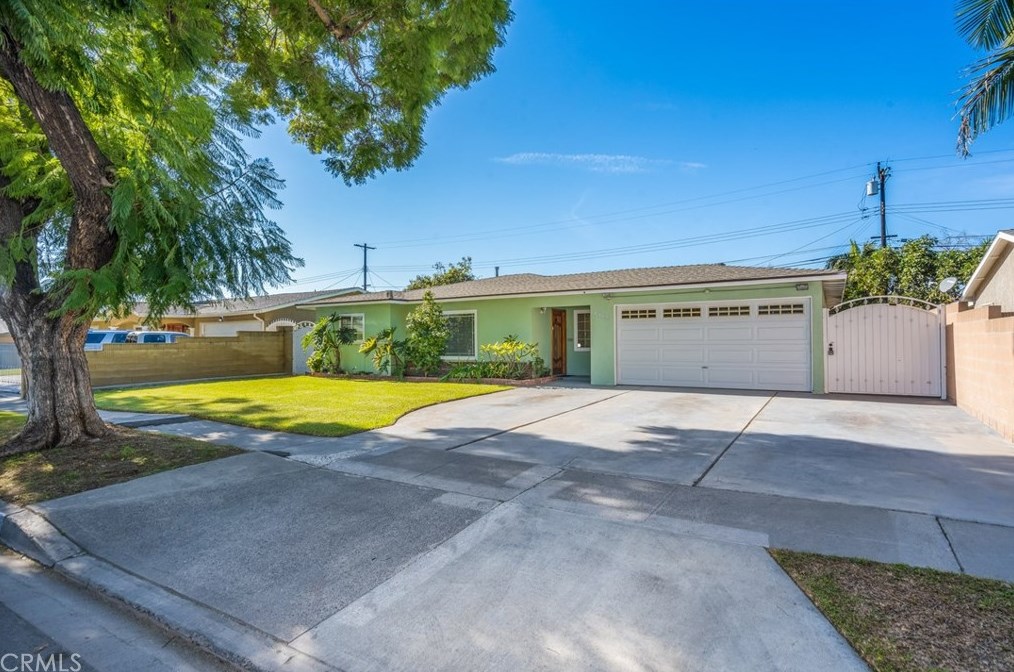 1314 S Shelley St, Santa Ana, CA 92704