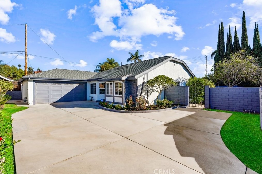 1951 E Whittier Blvd, La Habra, CA 90631