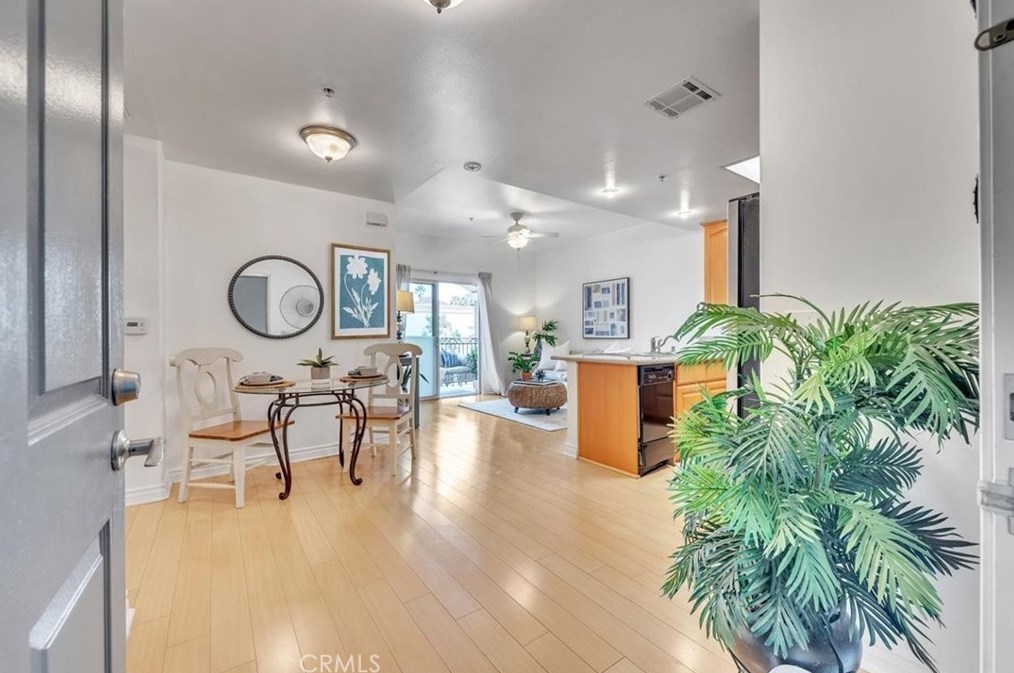 17888 Alburtis Ave #b211, Artesia, CA 90701