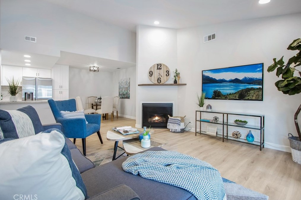 5887 Portsmouth Rd, Yorba Linda, CA 92887-4759