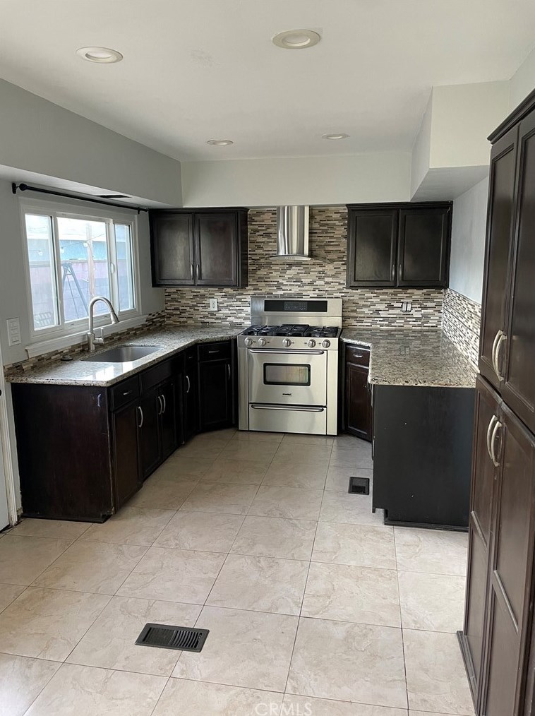 8305 Coral Ln, Pico Rivera, CA 90660