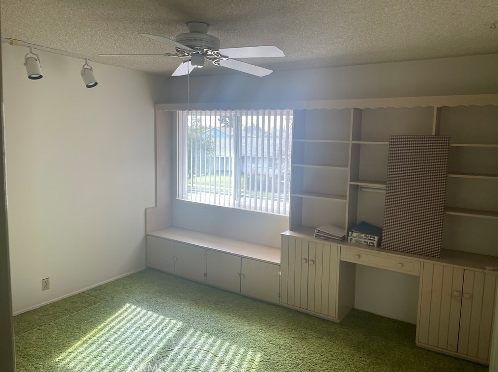 1108 El Camino Dr, Costa Mesa CA  92626-5529 exterior