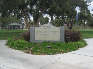 1108 El Camino Dr, Costa Mesa CA  92626-5529 exterior