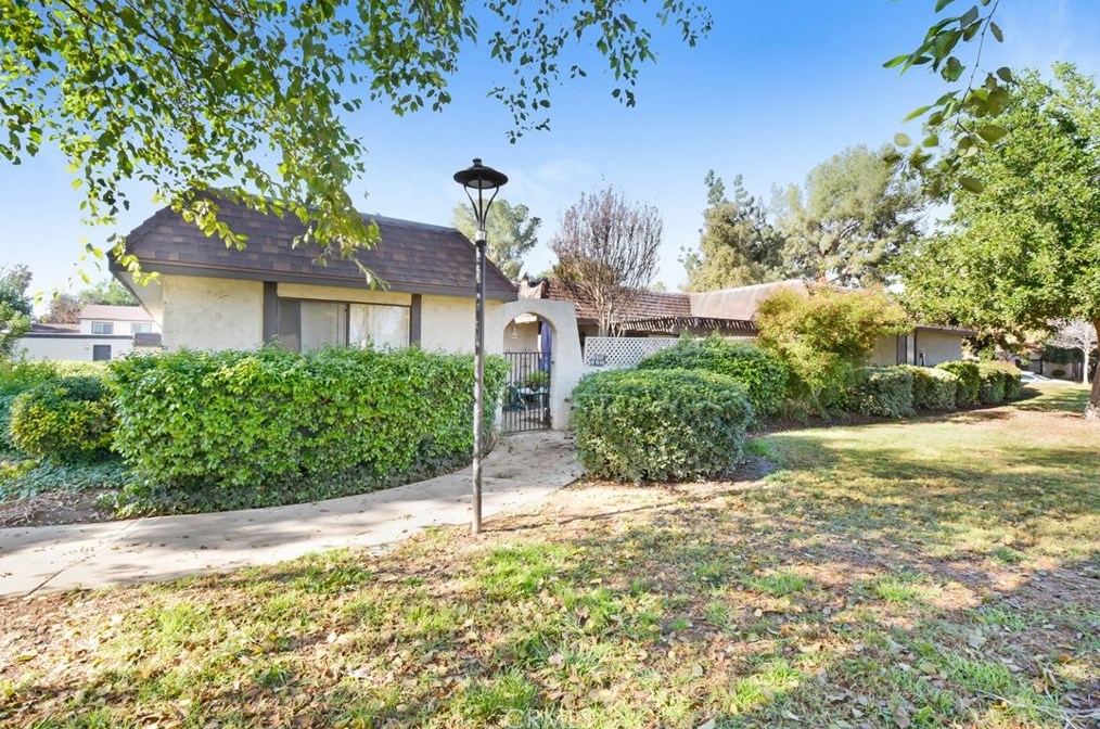 2730 Monroe St, Riverside, CA 92504