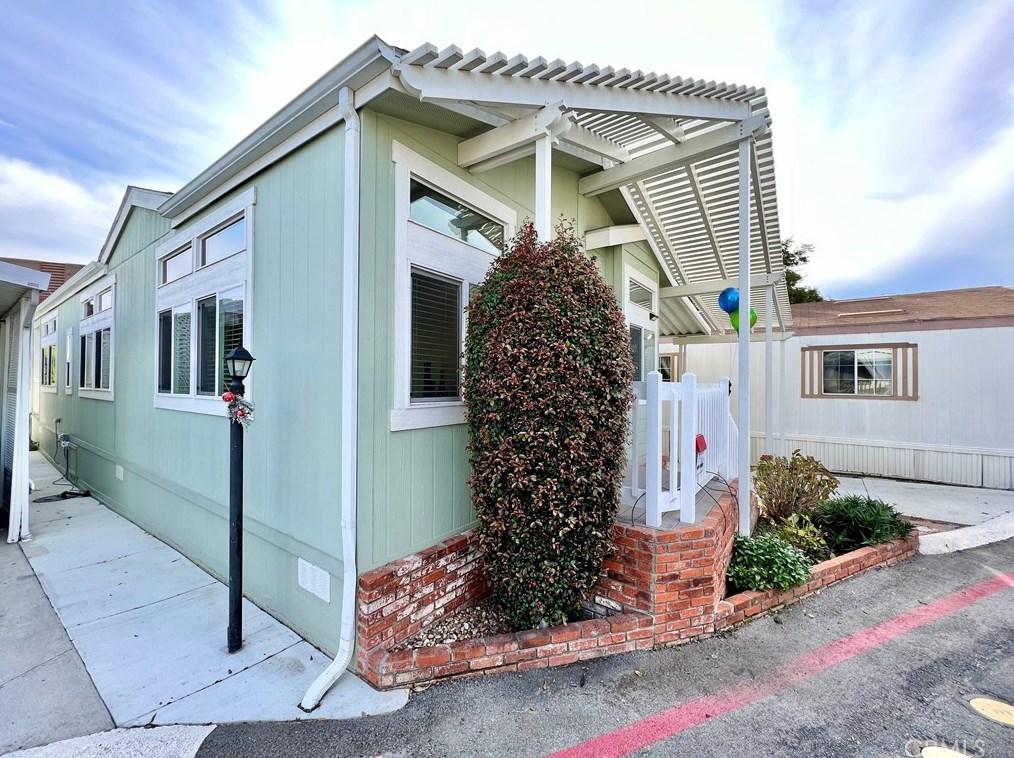 17261 Gothard St #70, Huntington Beach, CA 92647