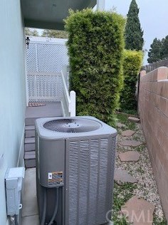 17261 Gothard St, Huntington Beach CA  92647-5455 exterior