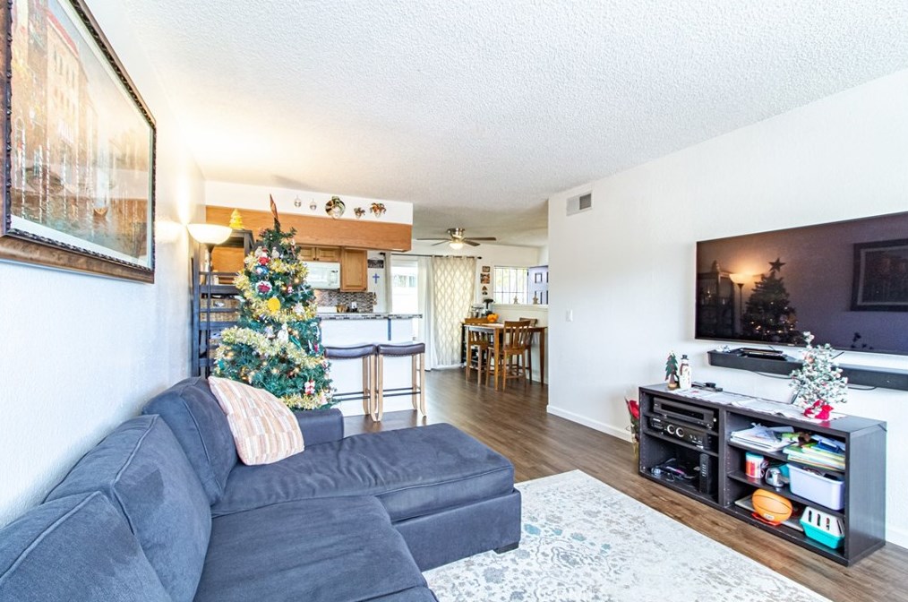 748 W Lambert Rd #55, La Habra, CA 90631