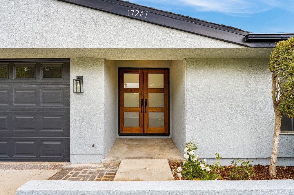 17247 Orozco St, San Fernando, CA 91344-1149