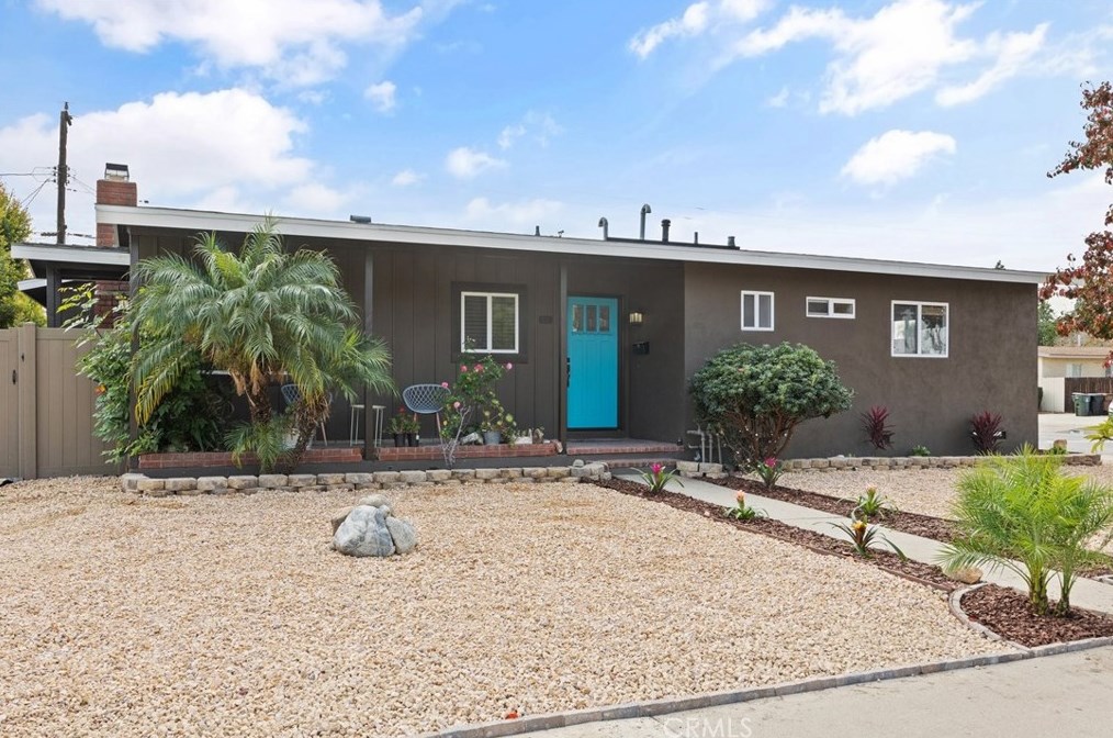 836 W Lemon St, Brea, CA 92821