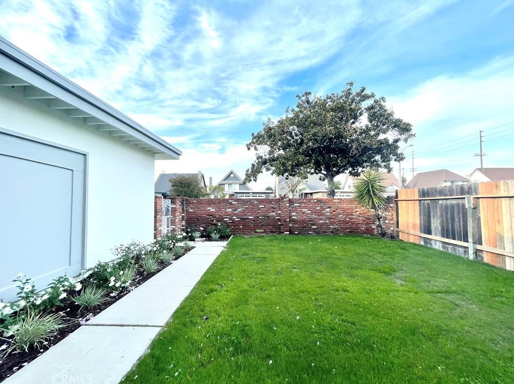 120 W Simmons Ave, Anaheim, CA 92802