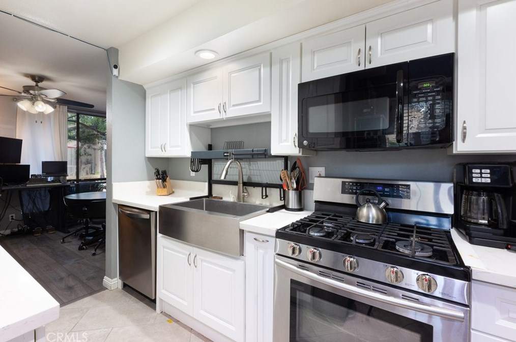 12750 Centralia St #97, Lakewood, CA 90715