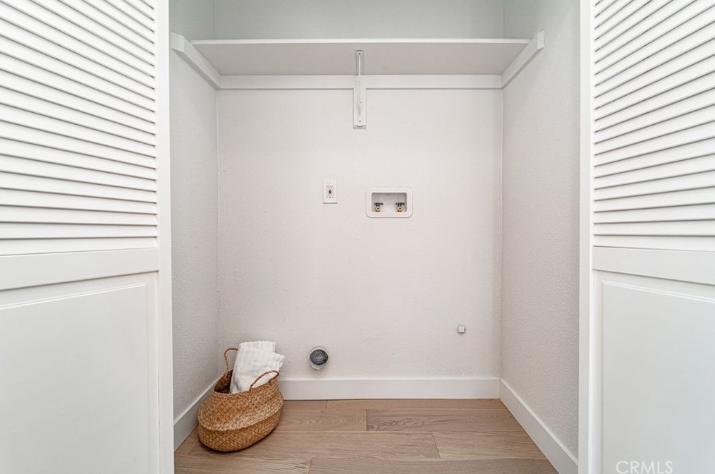 7451 Midfield Ave, Los Angeles CA  90045-3229 exterior