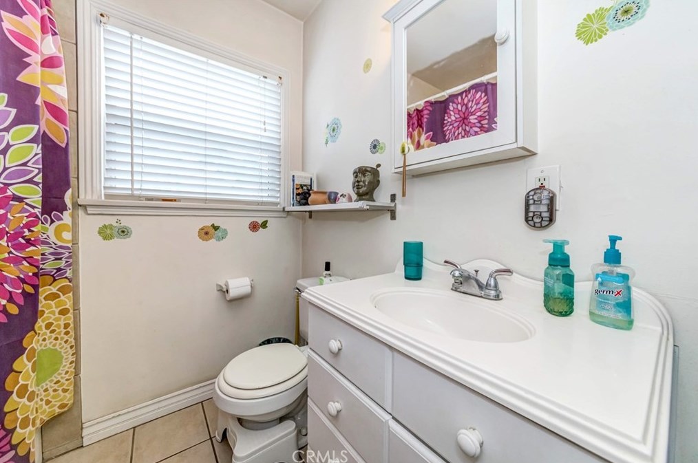 14409 Longworth Ave, Norwalk CA  90650-4722 exterior