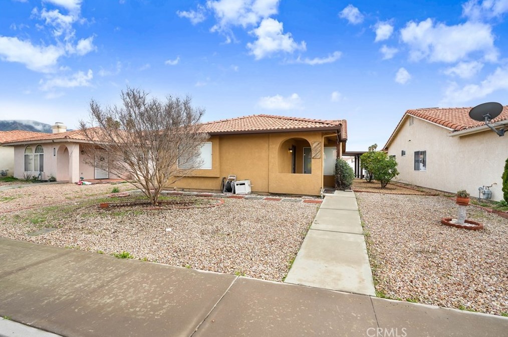 437 Camino Corto, San Jacinto, CA 92582
