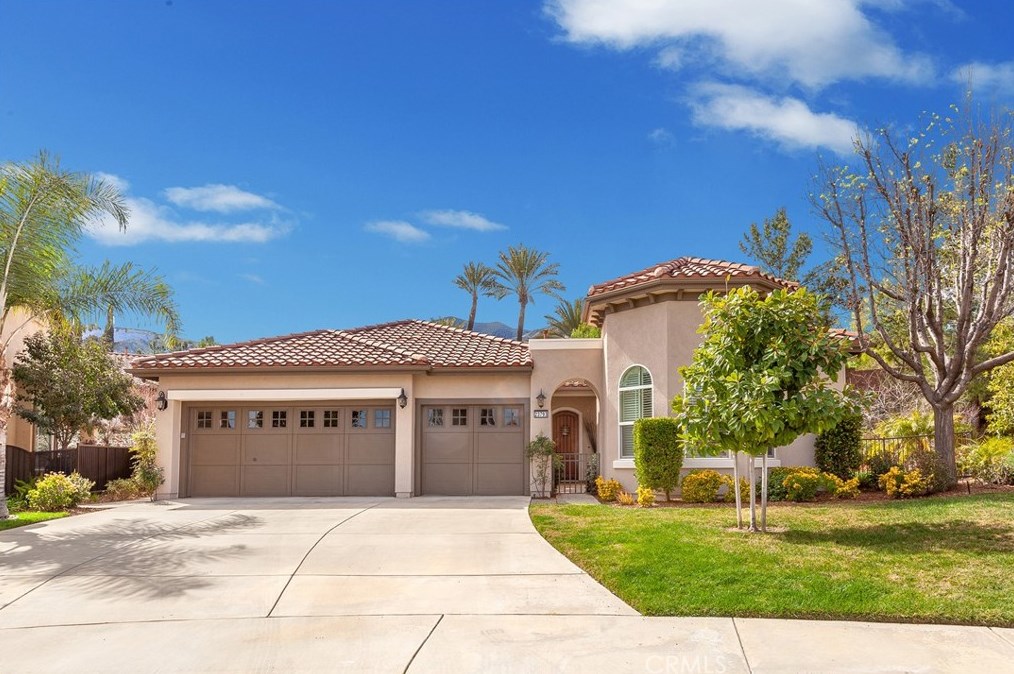 23793 Carrizo Gorge Ct, Corona, CA 92883-9376