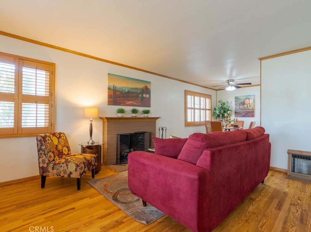 5812 Hayter Ave, Lakewood, CA 90712-1045