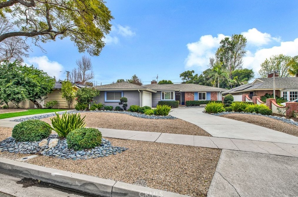 1208 Park Ln, Santa Ana CA  92706-1423 exterior