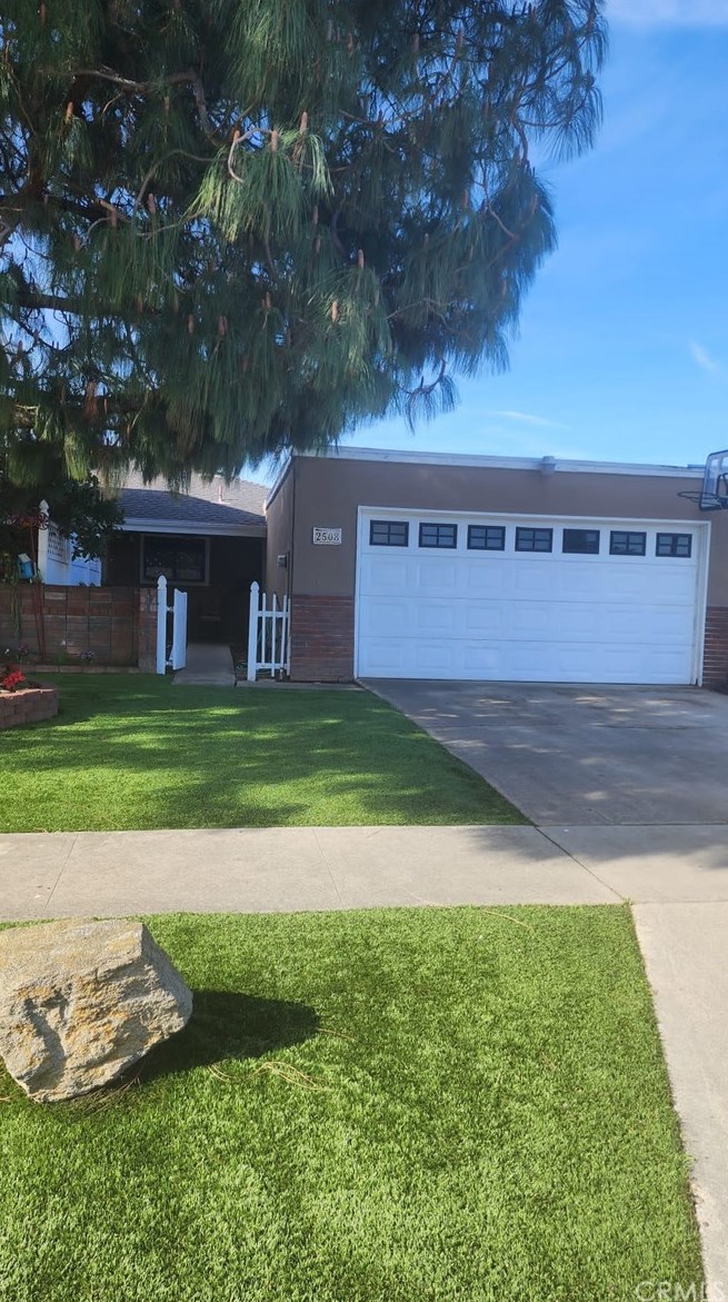 2508 N Jacaranda St, Santa Ana, CA 92705