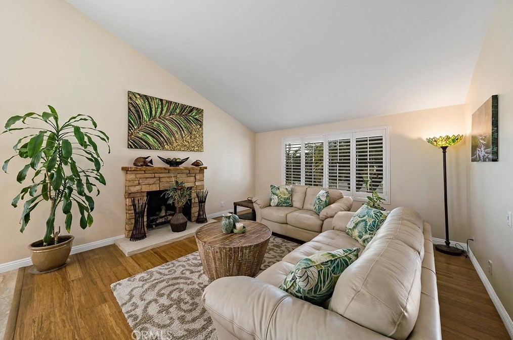 12700 Oakthorn Ln, La Mirada CA  90638-2521 exterior