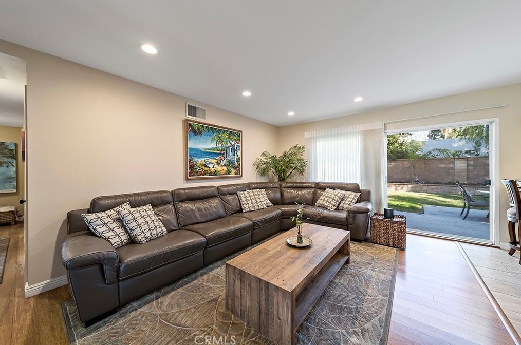 12700 Oakthorn Ln, La Mirada CA  90638-2521 exterior