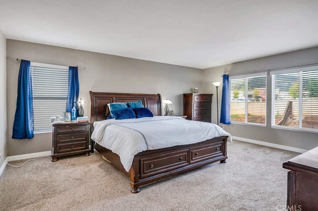 27665 Hackberry St, Murrieta CA  92562-4376 exterior