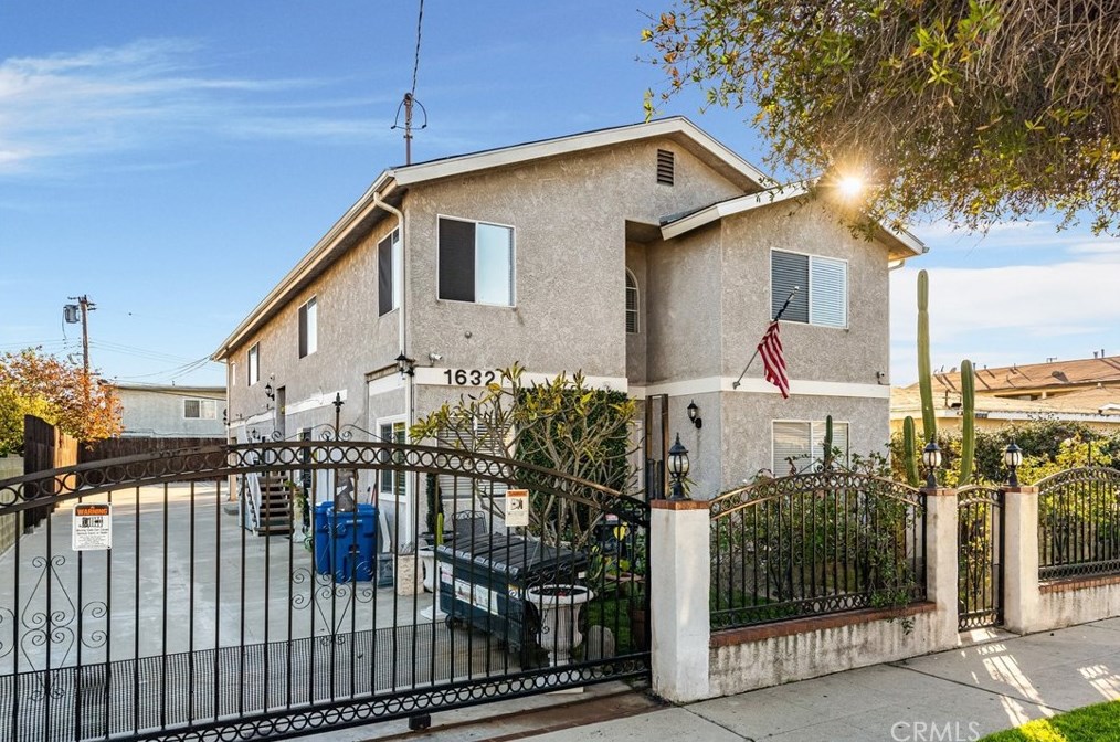 1632 W 205th St, Torrance, CA 90501