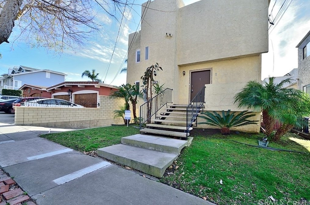 517 N Francisca Ave, Redondo Beach, CA 90277