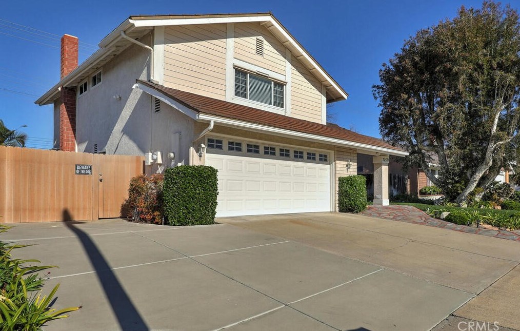 22571 Auburn Dale Dr, El Toro, CA 92630