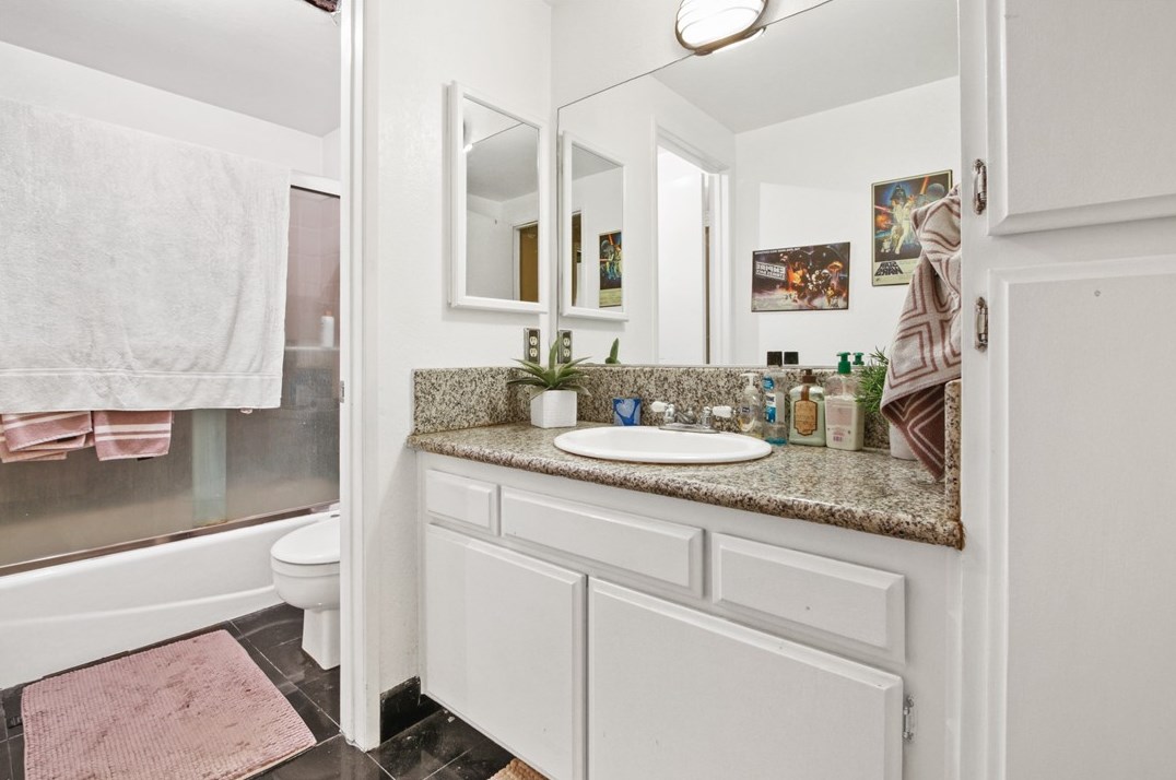 2460 Fairbrook Way, Costa Mesa CA  92626-6573 exterior