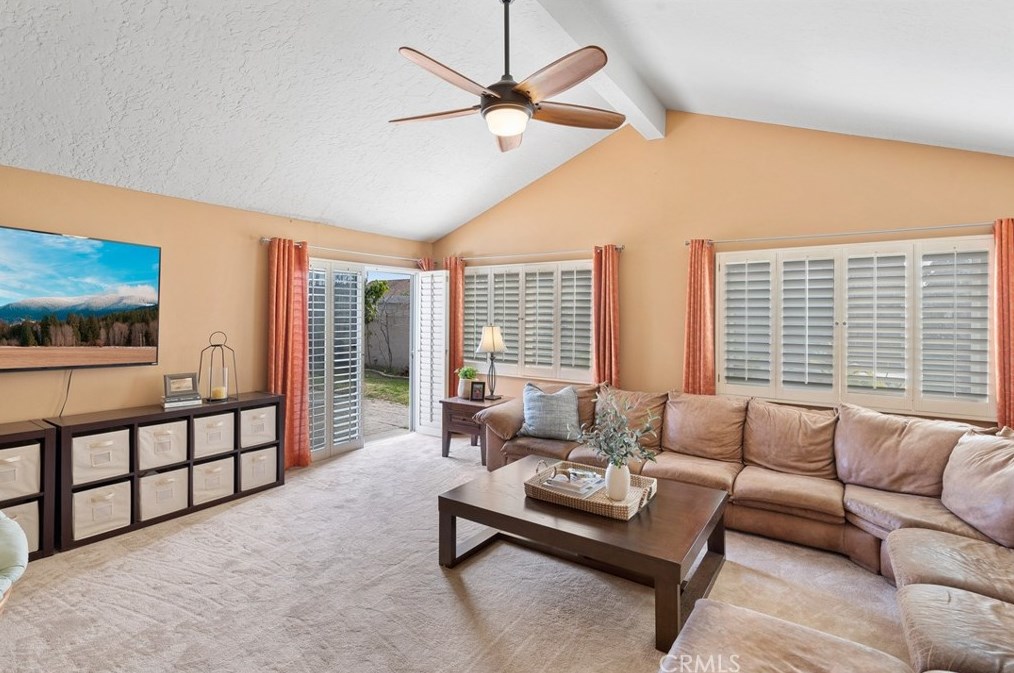 6872 Jonathan Ave, Cypress, CA 90630