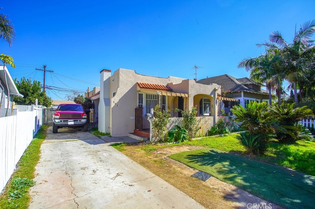 923 S Garnsey St, Santa Ana, CA 92701