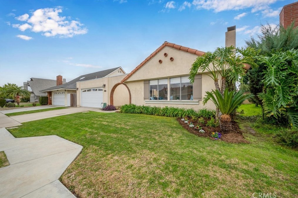 5296 Vista Real, Cypress, CA 90630