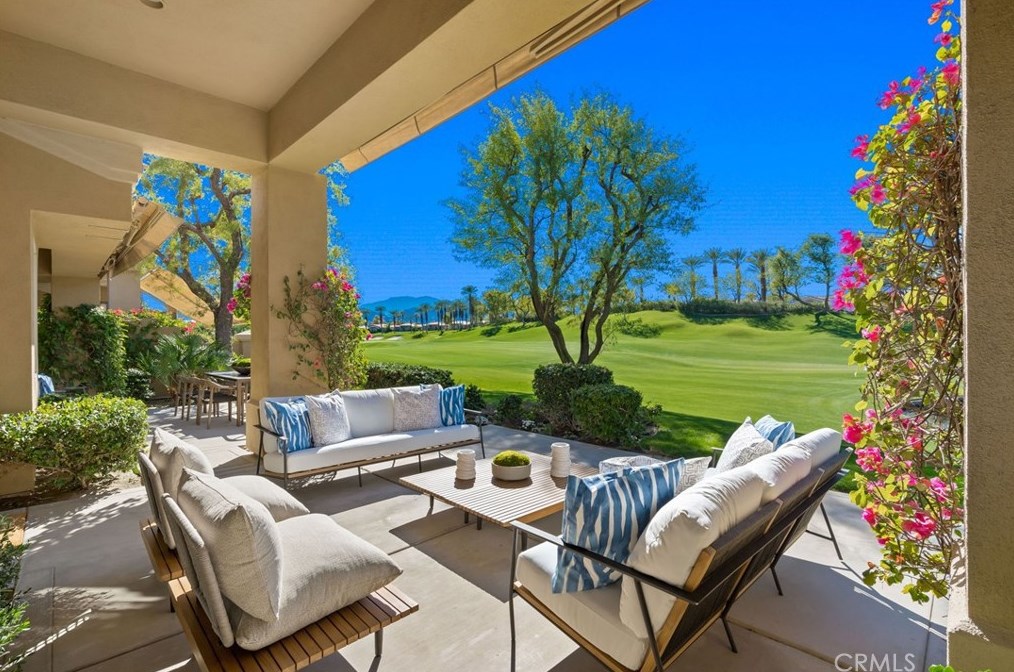 223 Desert Holly Dr, Palm Desert CA  92211-7410 exterior
