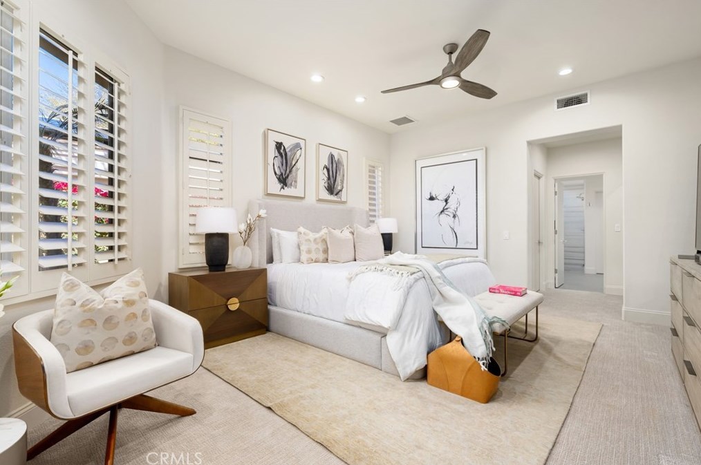 223 Desert Holly Dr, Palm Desert CA  92211-7410 exterior