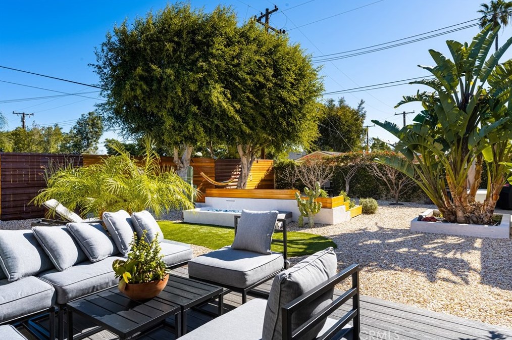 18102 Casselle Ave, Santa Ana, CA 92705